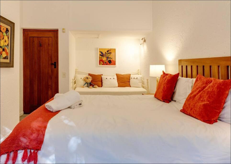 Fernkloof House - North Hermanus